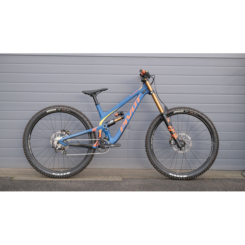 Pivot Phoenix Saint 2023 M