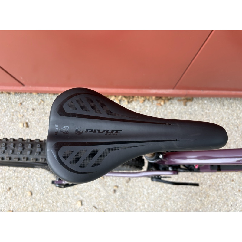 Occasion Pivot Phoenix Saint 2023 M